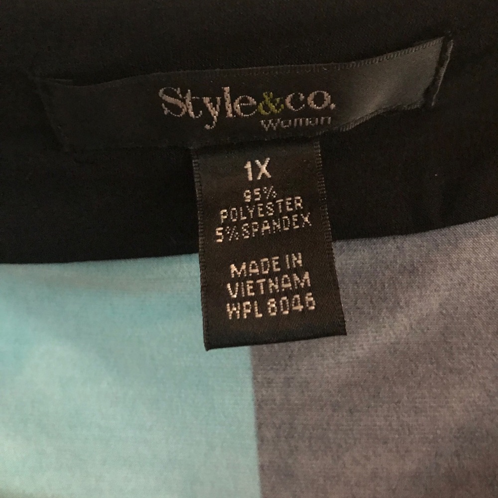 Style&Co. Top/Tunic. - Picture 3 of 3